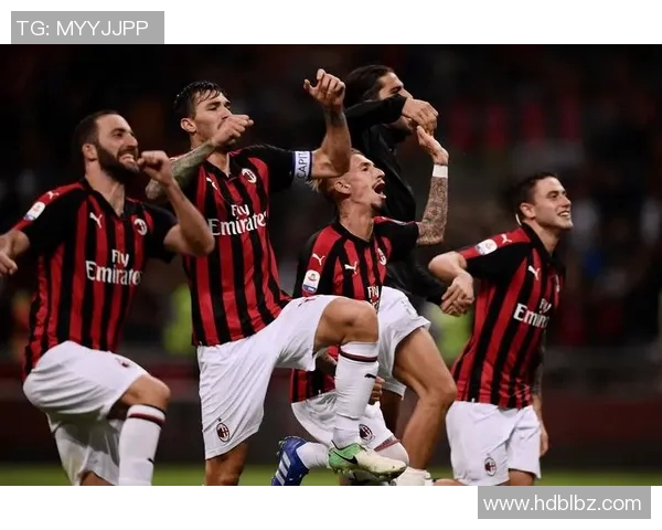 约翰逊与AC米兰的对决揭示足球战术与团队合作的精彩对抗